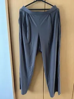￼ユニクロ　ウルトラストレッチエアリズムワイドパンツ グレー　丈長めXL