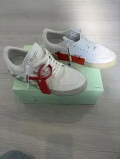Off-White™ オフホワイト　 スニーカーのサムネイル