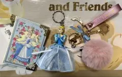 ディズニープリンセス　シンデレラ キーホルダー　パスケース