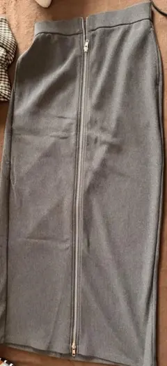 GU グレータイトスカート