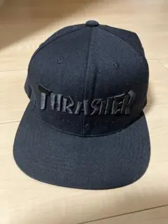 THRASHER ブラック スナップバックキャップ