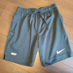 NIKE F.C. ブラックハーフパンツ　M 140-150