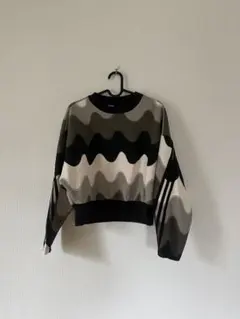 B*l様 adidas 波模様トレーナー M