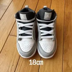 NIKE Jordan グレー/ホワイト ハイカットスニーカー　18㎝