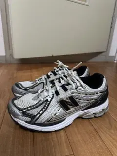 ニューバランススニーカー26.5