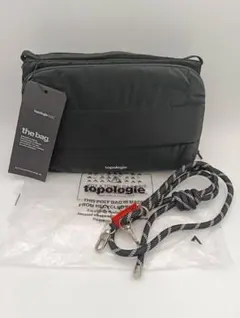 Topologie x A.SOCIETY パファーストラップ サコッシュ Topologie x A.SOCIETY パファーストラップ サコッシュ - メルカリ