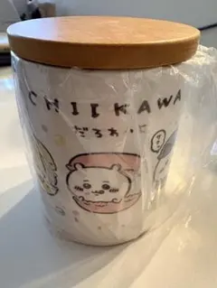ダロワイヨ ちいかわ キャニスター ハチワレ うさぎ マカロン