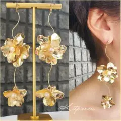 No.41 艶ゴールド立体フラワー ゆらゆらお花舞うピアス イヤリング