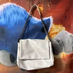 ZARA ホワイトレザーショルダーバッグ