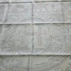 HERMES カレ スカーフ