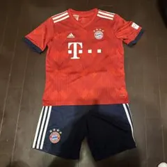 【最終価格】FC Bayern München サッカーウェア Mサイズ