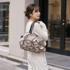 立体フラワー トートバッグ 花柄 3D ベージュ 個性派