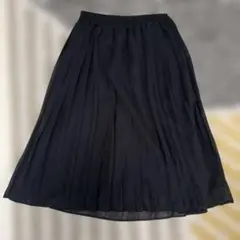 UNIQLO 黒　プリーツスカート