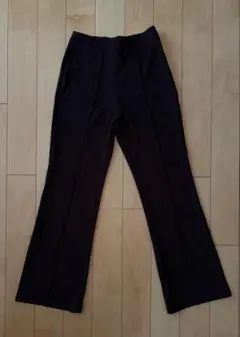 ダークブラウンのフレアパンツ バックポケット付き Mサイズ