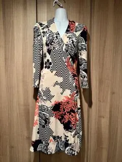 美品✨PAOLAFRANI パオラフラーニ　シルクカットソー パオラフラーニトップス 美品✨PAOLAFRANI パオラフラーニ