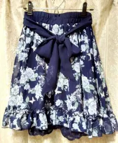 axes femme　アクシーズファム　薔薇　蝶　スカート