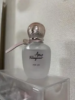 Amo Ferragamo Per Lei 香水 30mlのサムネイル