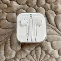 新品 純正　iPhone 有線イヤホン