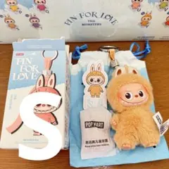 ラブブ LABUBU PIN FOR LOVE イニシャルアルファベット S