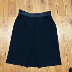黒のスカート ひざ丈　サイズ3のサムネイル