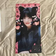 ウンチェ　スローガン　ルセラフィム　lesserafim
トレカ　アルバム