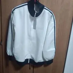 ホワイト ジッパー付きジャケット ネイビーのストライプ