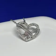 SWAROVSKI ネックレス　シルバー　ハート　立体