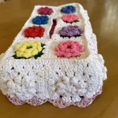 花模様のかぎ針編みティッシュボックスカバー