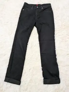 UNIQLO ブラック ストレートデニム ハイライズ　26