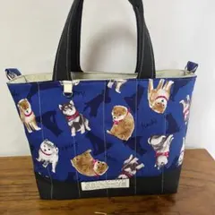 トートバッグ　ファスナー付きポケット　ハンドメイド（豆柴）