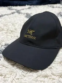 ARC'TERYX ベージュ/ブラック キャップ Arc'teryx - BEIGE AND BLACK BIRD WORD CAP – LE LABO STORE