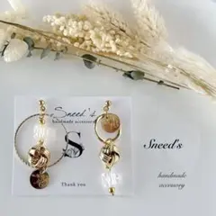 ▪華奢フープ×スクエアビーズ×ツイストボール×メタルチャームピアス／イヤリング