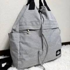 極美品✨ リー リュック バックパック 巾着型 大容量 A4 通学 旅行 グレー