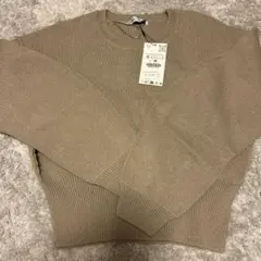 ZARA スムースニット　パフスリーブセーター