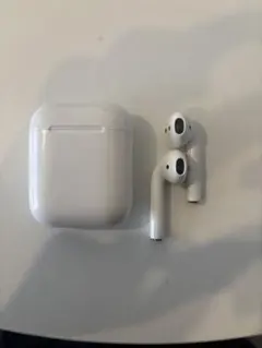 AirPods本体 ホワイト 充電ケース付き