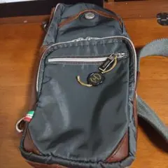 Orobianco ボディバッグ ダークグレー×ブラウン