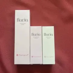 フラビア　ローション、ホワイトニングセラム、モイスチャーエッセンスのセットのサムネイル