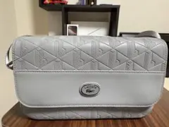 LACOSTE グレー ショルダーバッグ