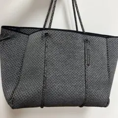 Item thumbnail for item 85ca6fee-3908-46be-a8a7-672e05958ca1