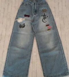 女の子　刺繍・ダメージ加工ライトブルーデニムパンツ140cm