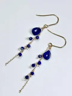 ☆天然石ラピスラズリの揺れるピアス(サージカルステンレスフック)