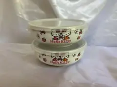 【Hello Kitty】 蓋付きボウル2個 ＋タオルセット