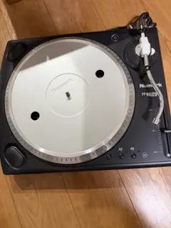 Numark TT-1610 ターンテーブル - メルカリ