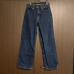 ストレートデニムパンツ 25サイズ
