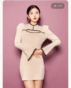 ダーリッチ Darich パイピングボタンニットミニワンピースアイボリー