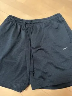 Nike 黒 メッシュショートパンツ