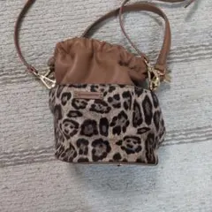 バンヤードストーム　ヒョウ柄巾着型ショルダーバッグ