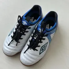 Umbro Accelerator フットサルシューズ 19cm