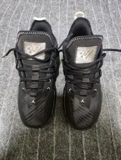 Jordan ブラック スニーカー