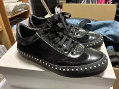 JIMMY CHOO スタッズ付きスニーカー 黒のサムネイル
